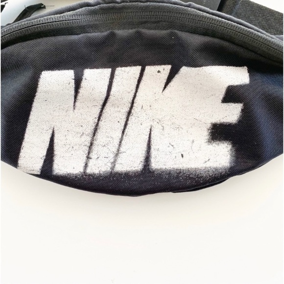 NIKE Black Unisex Heritage Rebel Graffiti Belt Bag 90’s Streetwear - Picture 7 of 10